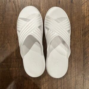 Roxy Rivie sandals